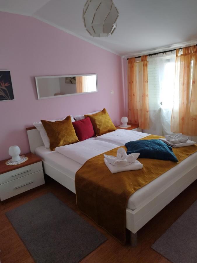 Apartments And Rooms Punta Umag Exterior photo